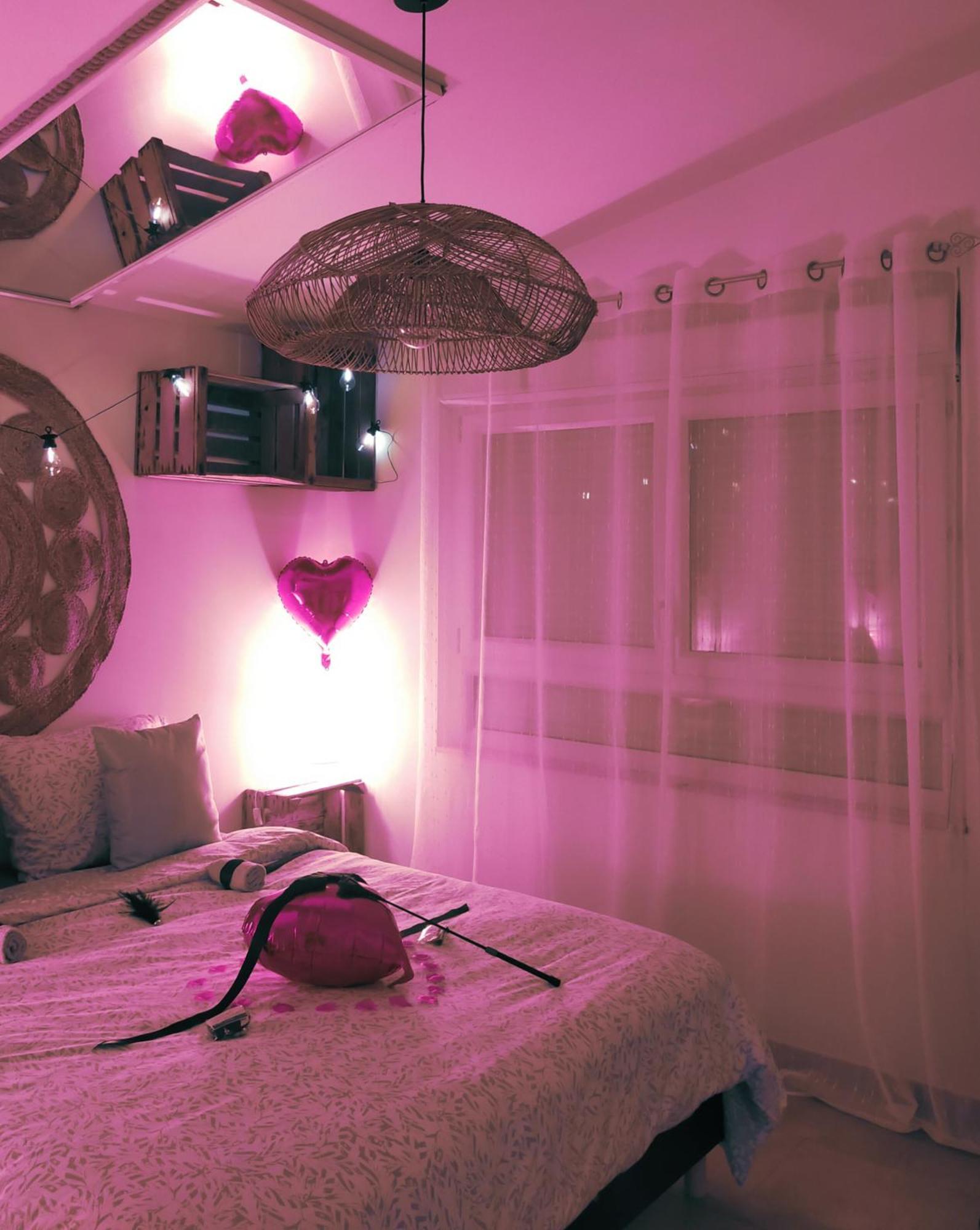La Loveroom De L'artois Apartment *